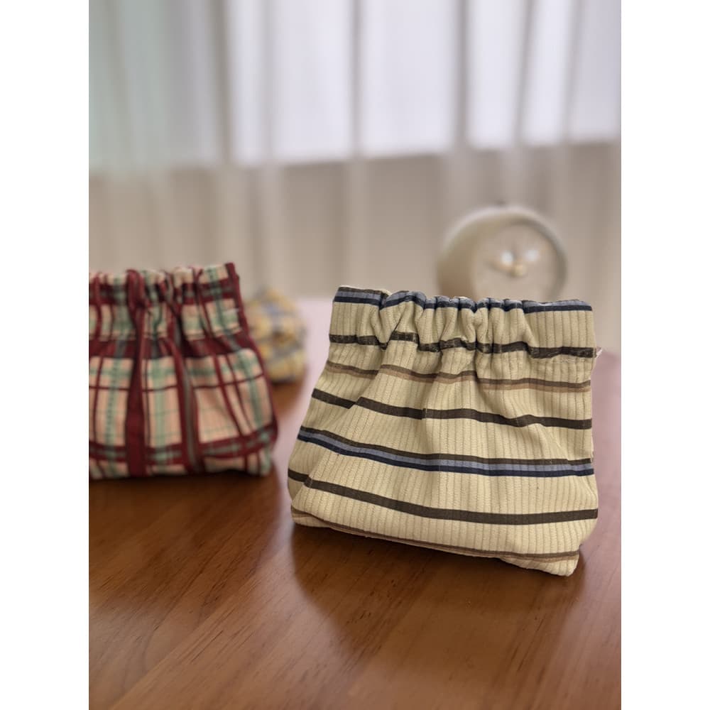 Estilo coreano listrado estilhaços saco de armazenamento veludo tamanho pequeno batom saco almofada ar saco cosmético um