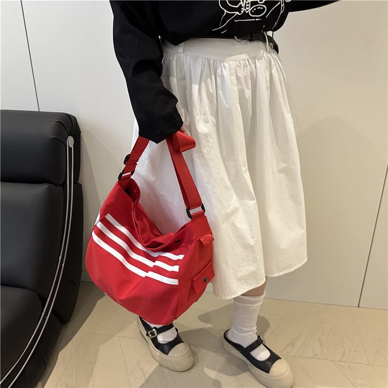 Mulheres Sacolas De Grande Capacidade Novo Estilo Leve Moda Bolsa De Ombro Commuter Braço