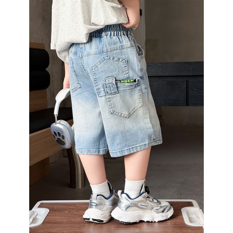 Meninos calças de verão 2026 novo estilo crianças estilo ocidental Jeans casuais meninos bebê verão moda Shorts
