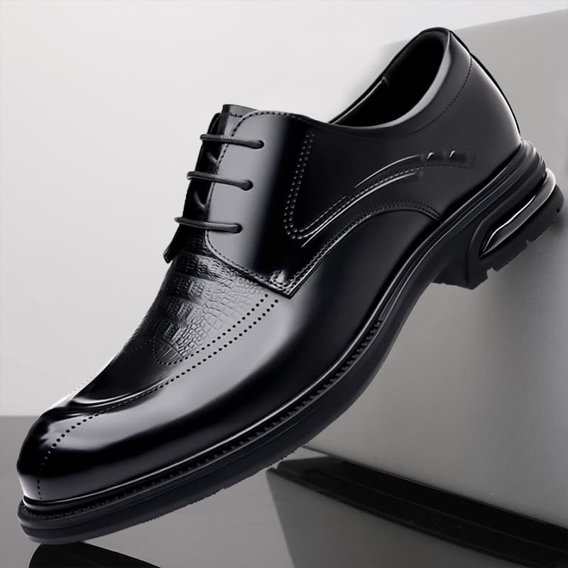 Sapatos de couro masculinos sapatos de noivo de casamento 2026 novo estilo na moda sapatos masculinos All-Match antiderr