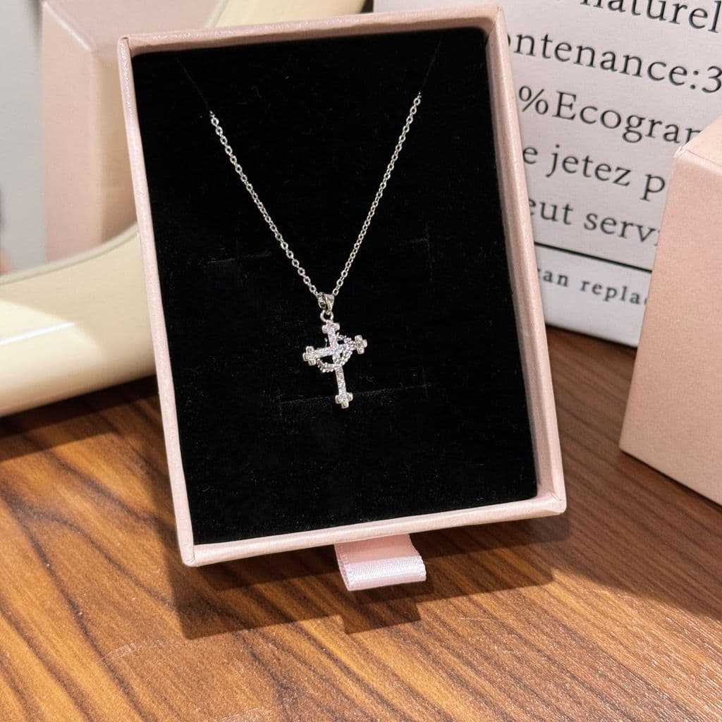 2026 novo estilo cruz colar conjunto completo zircão pingente jóias feminino luz luxo High-End clavícula corrente nicho