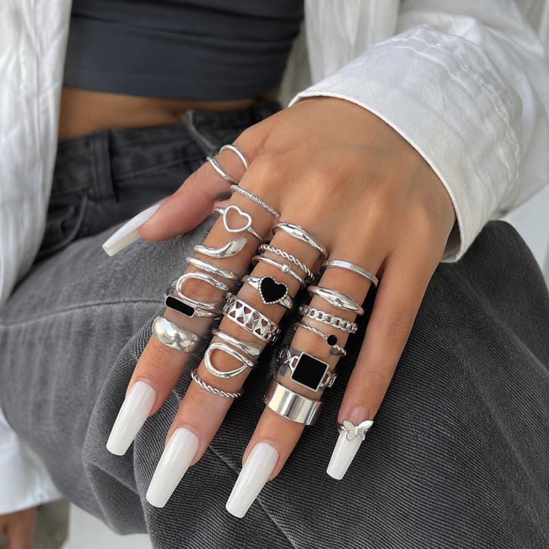 Kit 27 Anéis Femininos Cor Prata Falange Boho Vintage Empilháveis com Detalhe Preto