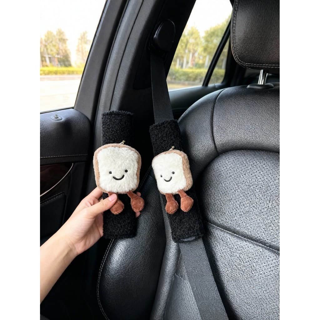 Criativo cinto de segurança capa bonito torrada pão diversão boneca de pelúcia decoração do carro dos desenhos animados