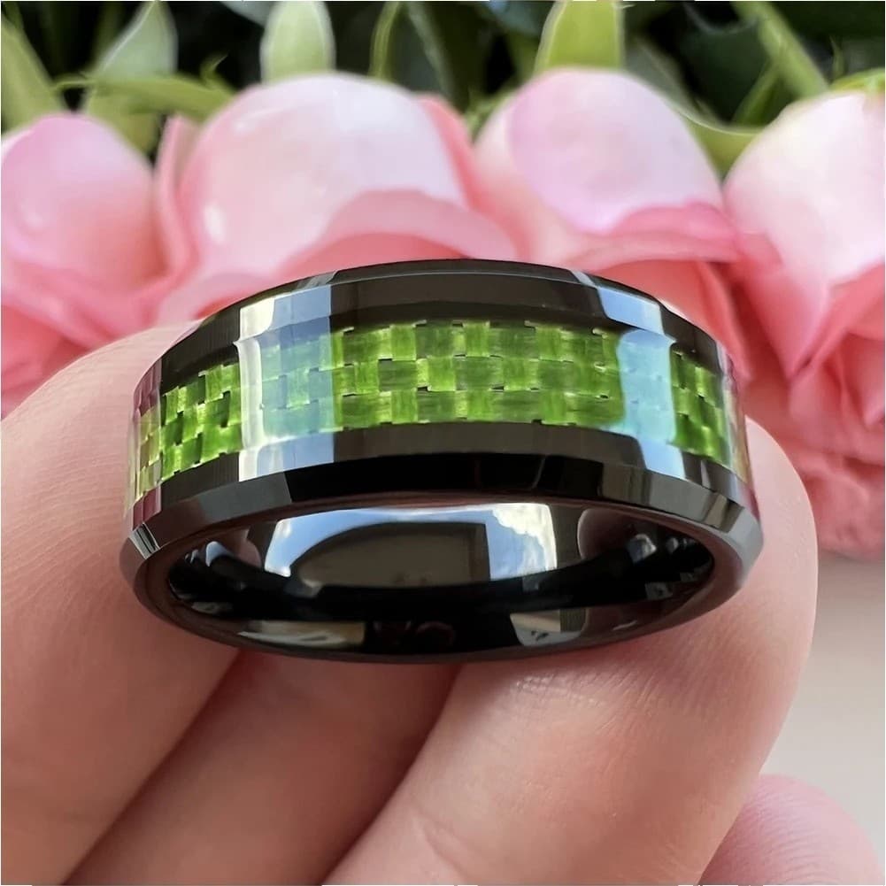 Anel de aço inoxidável com incrustação criativa de fibra de carbono, joia masculina de moda, disponível para compra a pa
