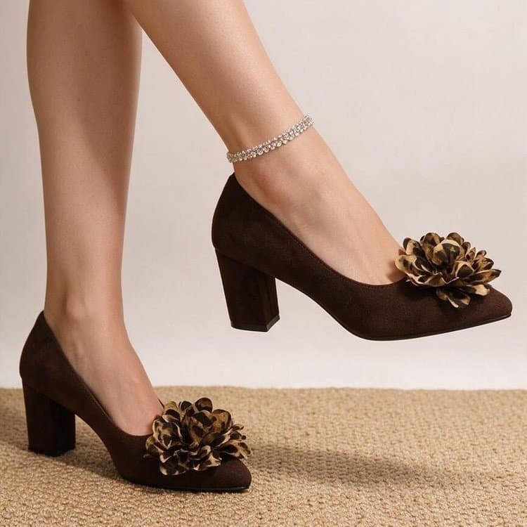 Senhoras novo estilo salto quadrado boca rasa leopardo impressão flor decoração elegante festa local de trabalho salto a