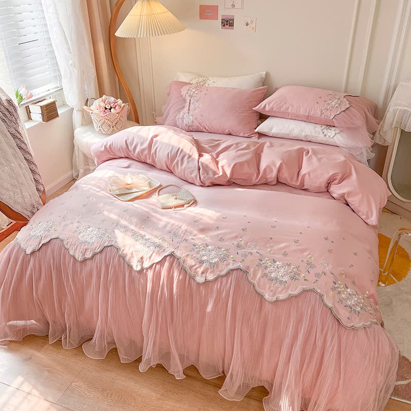 Novo estilo 60 contagem de algodão puro estilo princesa cama conjunto de quatro peças menina algodão bordado colcha capa