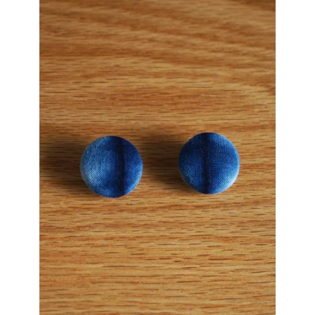 Simples botão redondo brincos clipes de orelha brincos tecido azul tintura Tie dye azul tintura não-perfurado brincos es