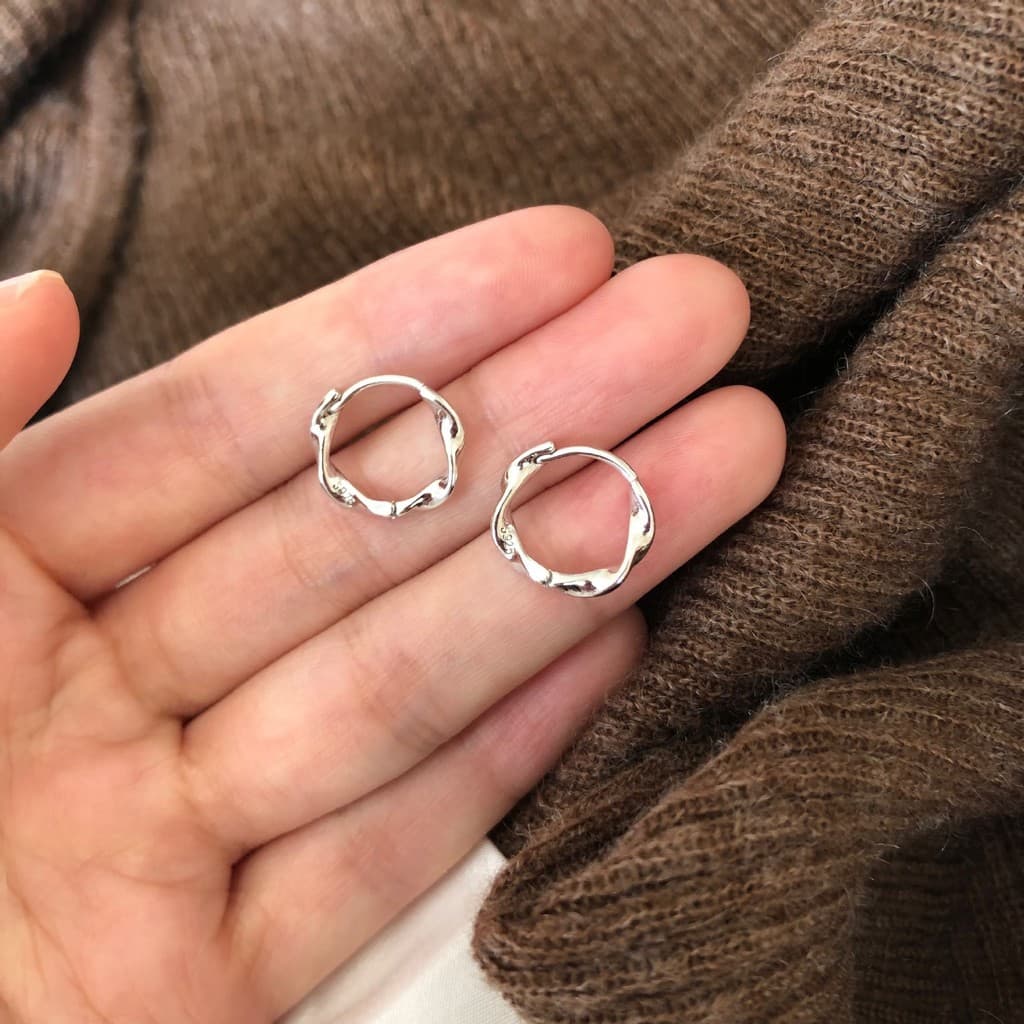 Brincos simples para rostos pequenos, prata S925, não desbotam, adequados para mulheres com rostos redondos, podem ser u