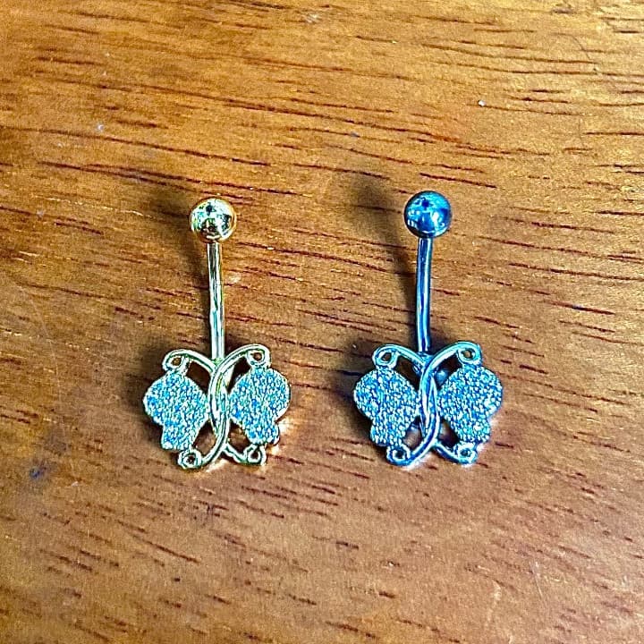Piercing para Umbigo borboleta cravejada aço cirurgico banhado a ouro dourado