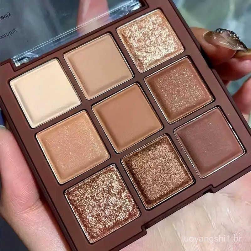 Paleta de Sombras Chocolate - 9 Tons de Marrom Natural e Dourado, com Efeitos Brilhantes e Matte, Maquiagem de Longa Dur