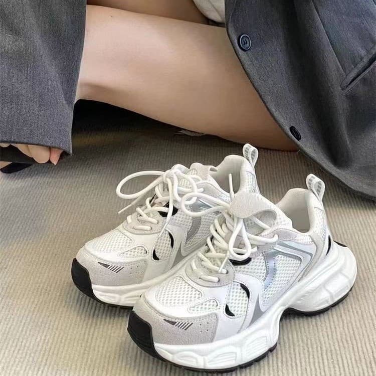 Leve esportes tênis de corrida feminino 2026 novo estilo malha Campus estilo Forrest Gump papai sapatos All-Match sapato