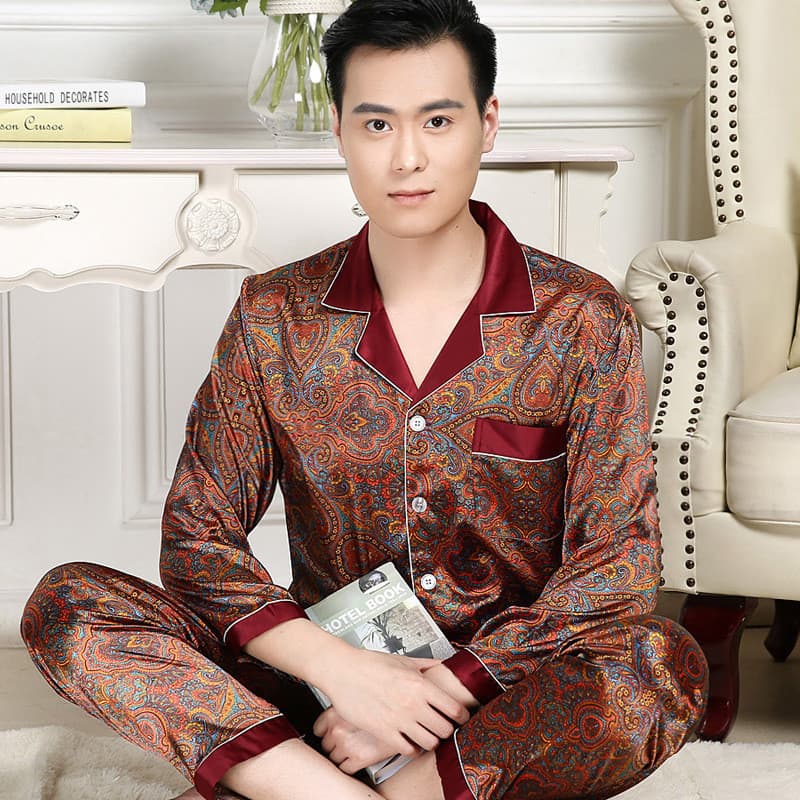 [Novo produto] Conjunto de pijamas masculinos de imitação de seda para jovens de primavera, cor masculina, manga comprid