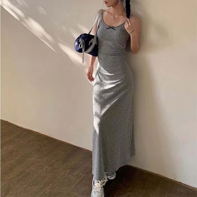 2026 outono novo estilo cinza Cardigan estilingue vestido feminino um conjunto quente menina puro desejo francês bolinha