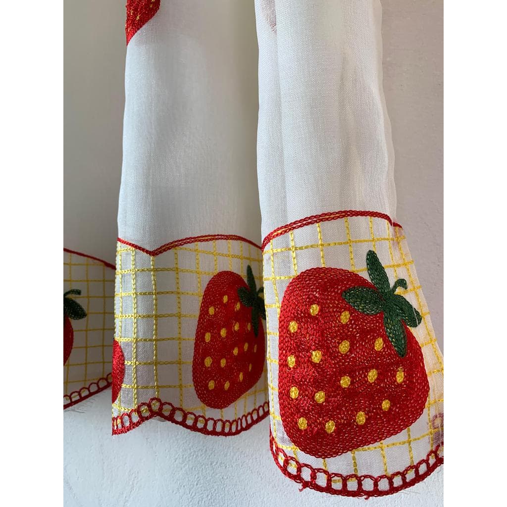 Cortina Para Cozinha Voal Bordado Frutas Forrada 2,50x1,25 Mt