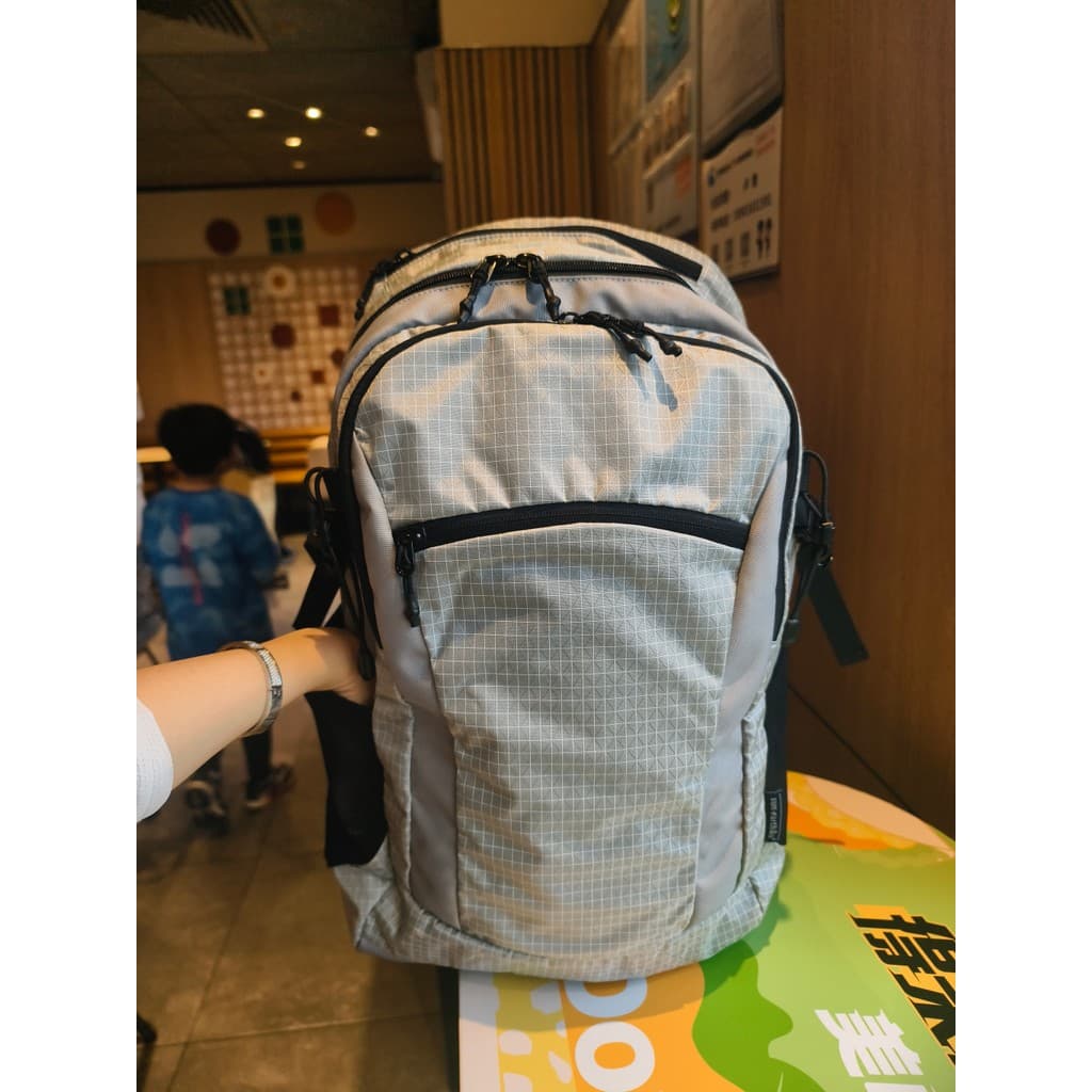 Venha!Produtos genuínos de exportação de 10,0020 Yuan ~ Olhos fechados à venda Chega ~ Mochila confortável de descompres