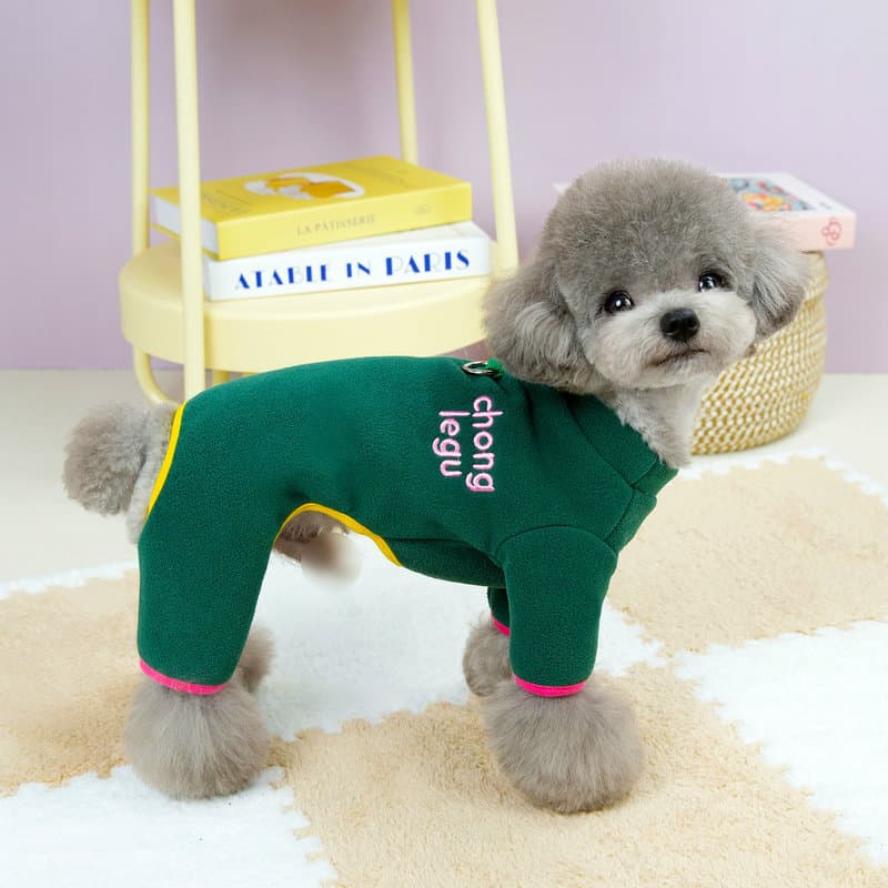 Roupas de veludo urso pet tração outono inverno roupas quatro pernas fofas cão de estimação puxar anel roupas tailandesa