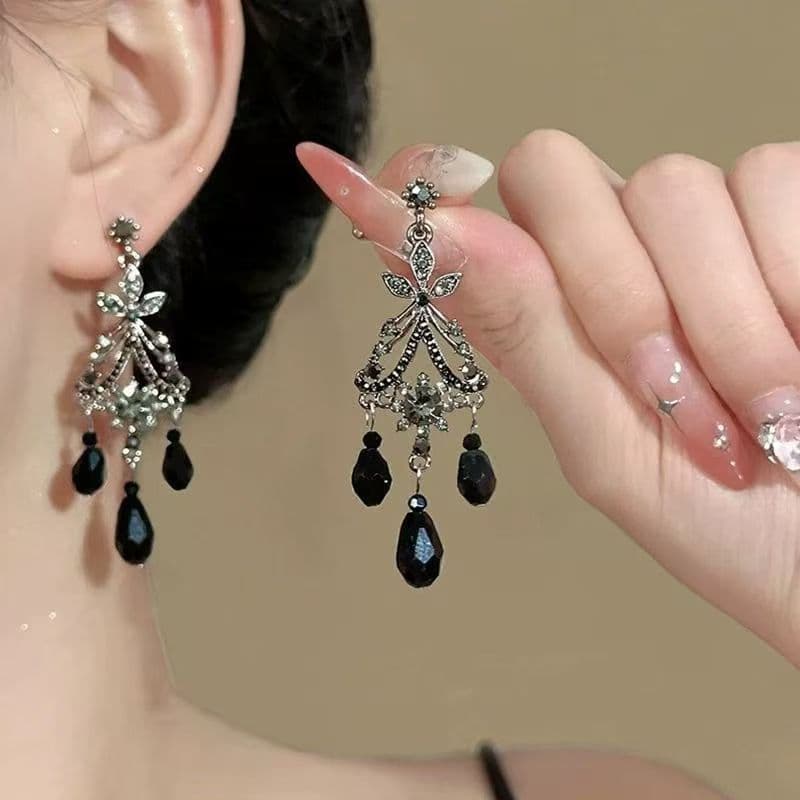 Novo estilo brincos de cristal único requintado Retro pingente brincos High-End diamante-cravejado estilo palácio moda b