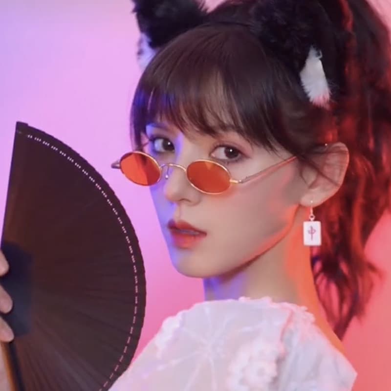 Tik Tok estilo nacional na moda imitação de maquiagem mesmo estilo óculos feminino Retro vermelho casamento elegante inf
