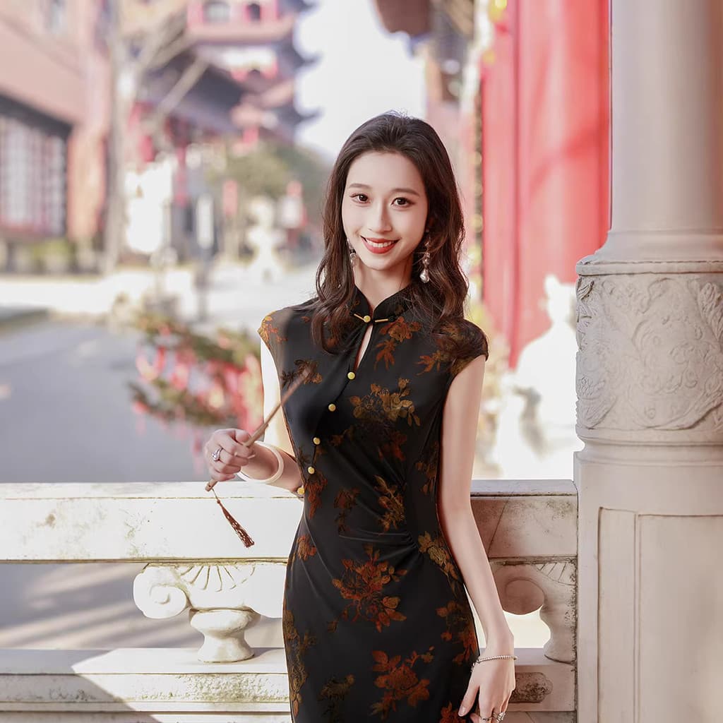 Melhorado longo Cheongsam 2026 primavera novo estilo chinês estilo jovem temperamento amarelo sem mangas vestido estilo