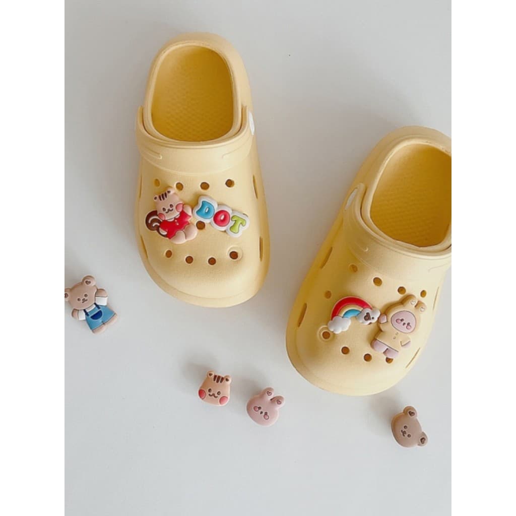 Coreia mesmo estilo bonito urso coelho esquilo sandálias chinelos crianças buraco sapatos interior antiderrapante EVA so