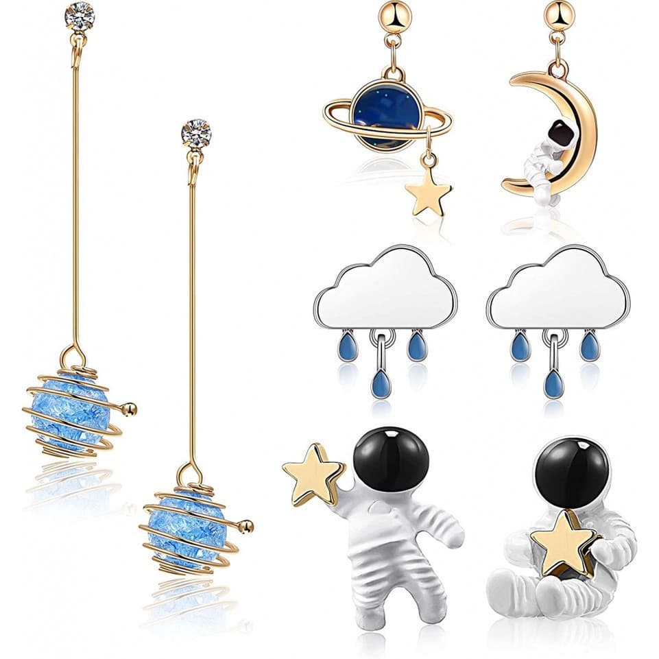 4 pares de brincos assimétricos de astronauta para mulheres, com design de astronauta e lua