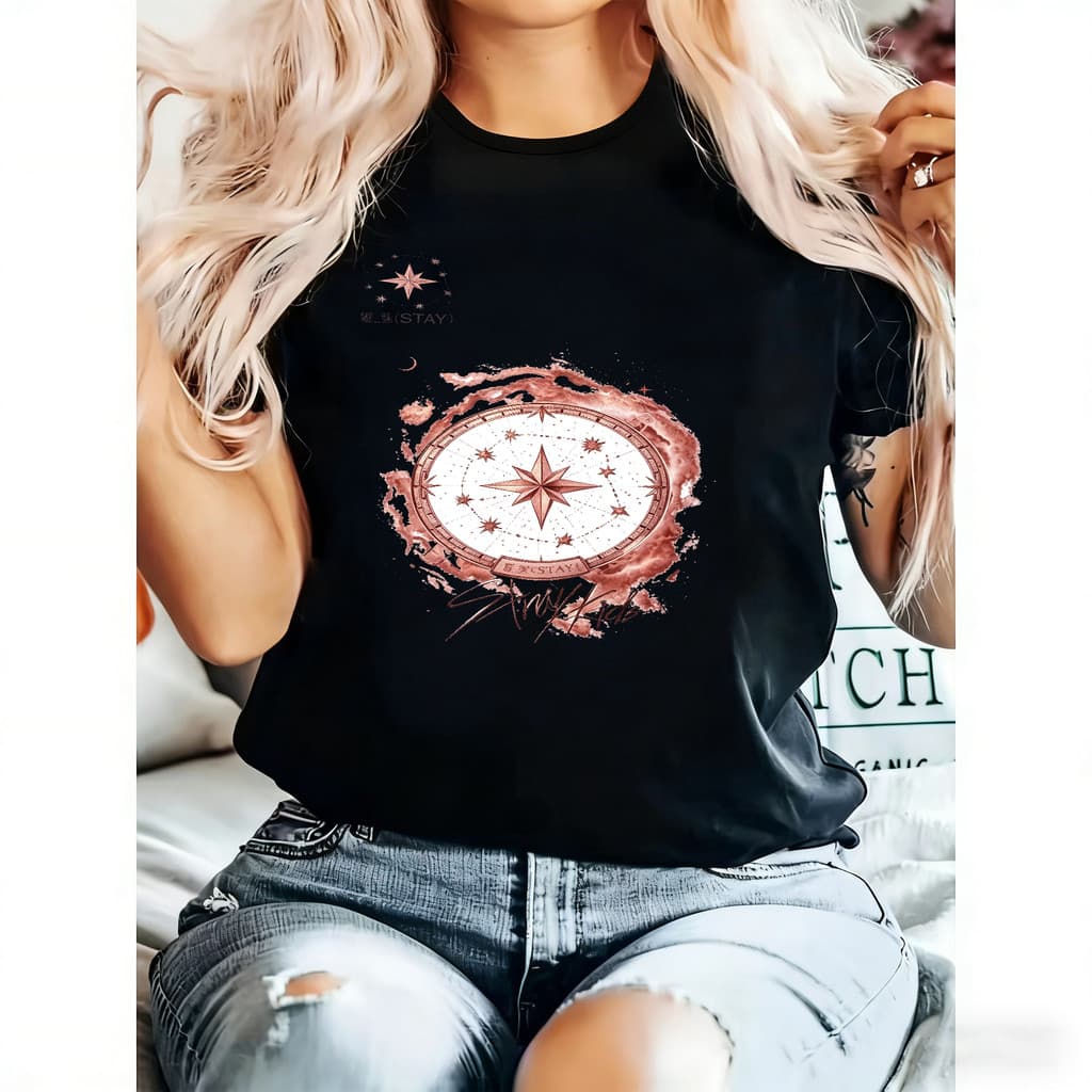 Camiseta Feminina Estrela Compasso Rosa Moderno Estiloso Elegante Ambiente Astronômico