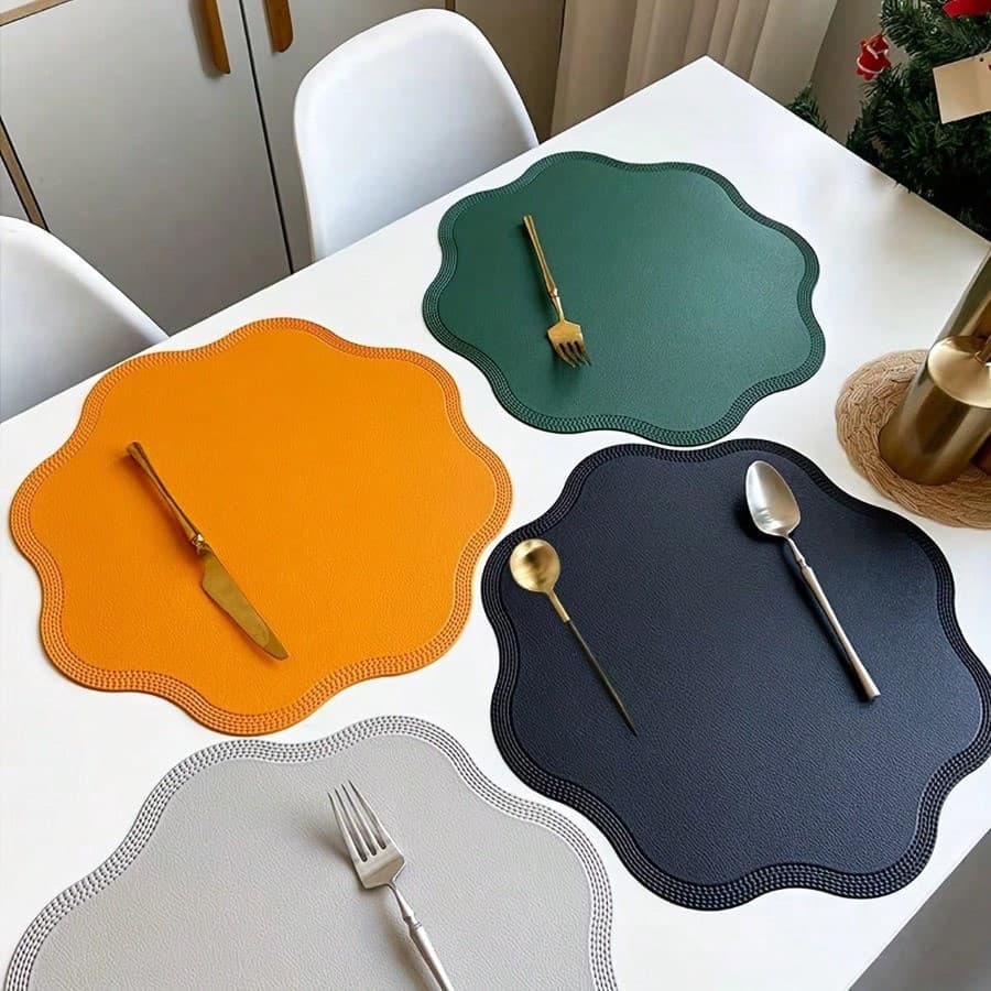 Conjuntos De Jogos Americanos Redondos De Luxo , Tapetes De Mesa De Couro Sintético , Em Forma De Flor Relevo