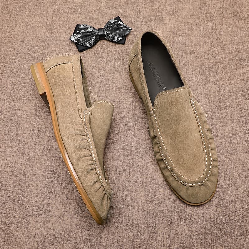 Novos mocassins masculinos camurça deslizamento-em sapatos masculinos Nubuck couro estilo britânico All-Match ervilhas s