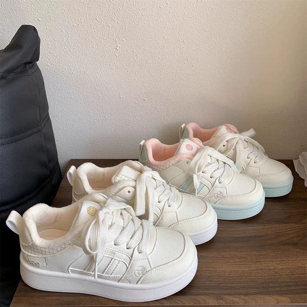 Pequenos sapatos brancos femininos nicho All-Match esportes casuais sapatos de pão feminino 2026 novo estilo primavera o