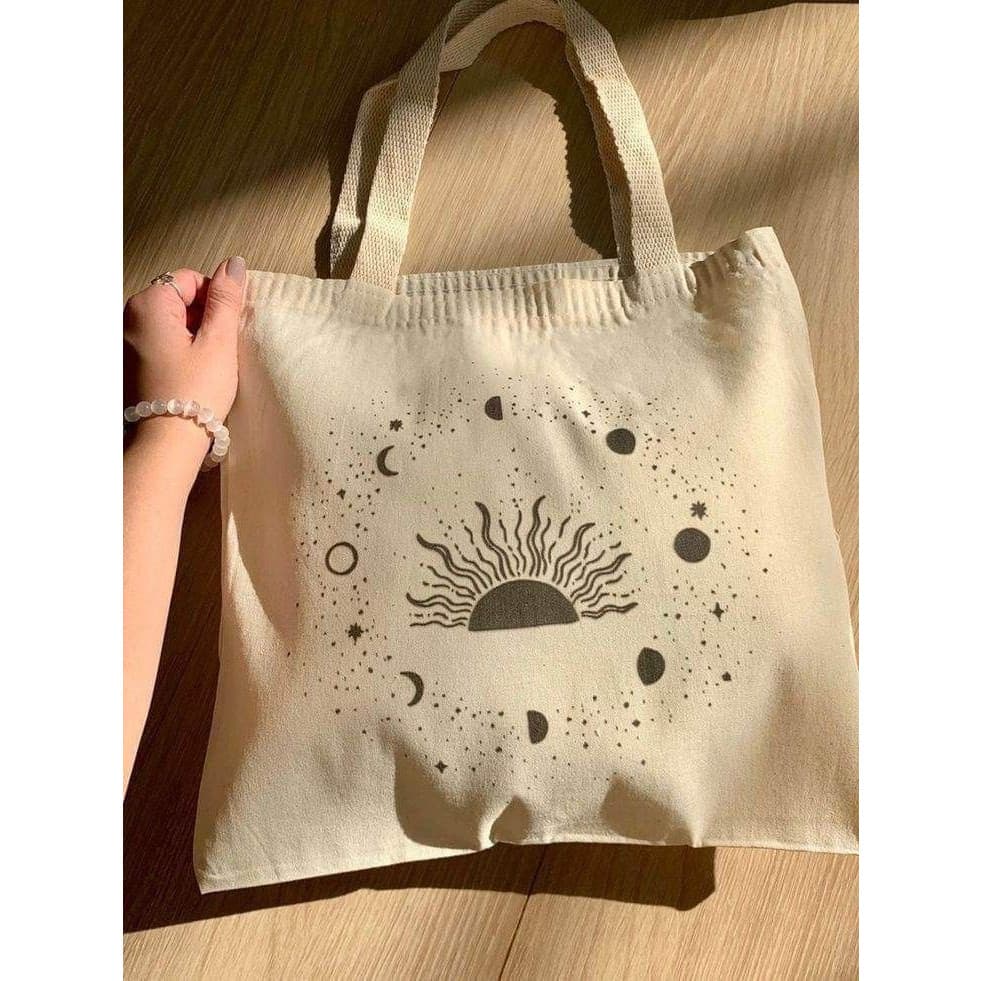 Ecobag Sol e Fases da Lua Sacola Ecológica Algodão Transversal Tiracolo - Perfeita para Faculdade, Escola, Praia e Moda