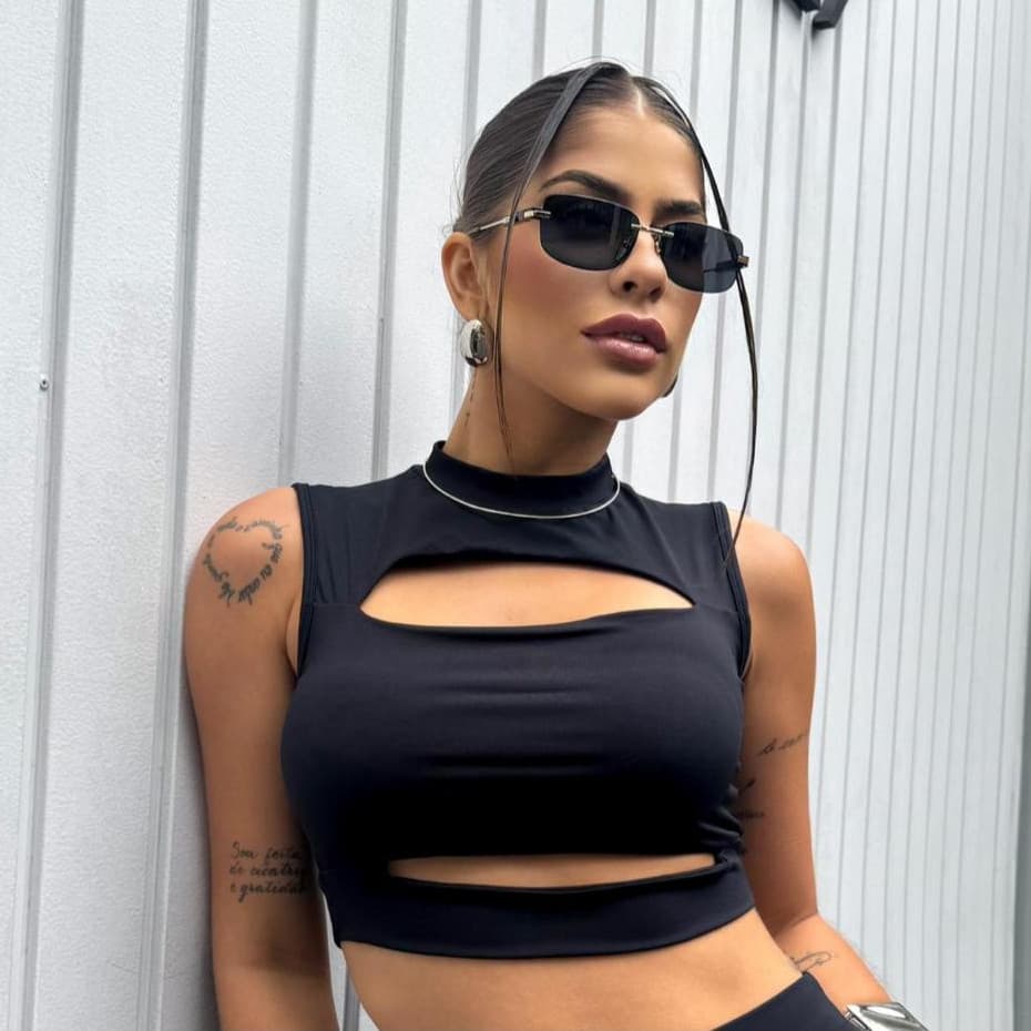 Cropped Luara Feminino Suplex Premium Recortes Moderno Moda Blogueira Gringa
