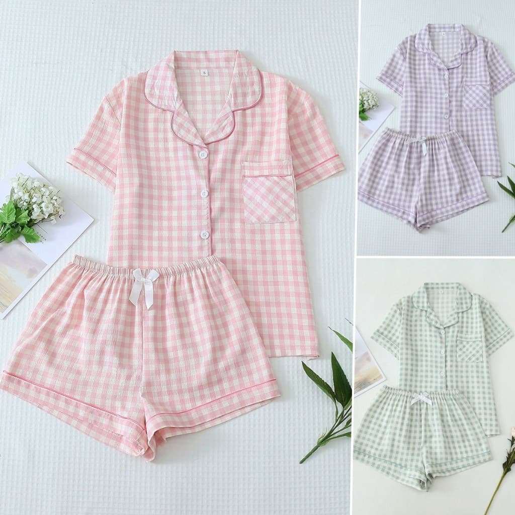 Conjunto de Pijama Feminino de 2 Peças com Estampa Xadrez, Blusa de Botão de Manga Curta e Shorts com Detalhe de Laço DO