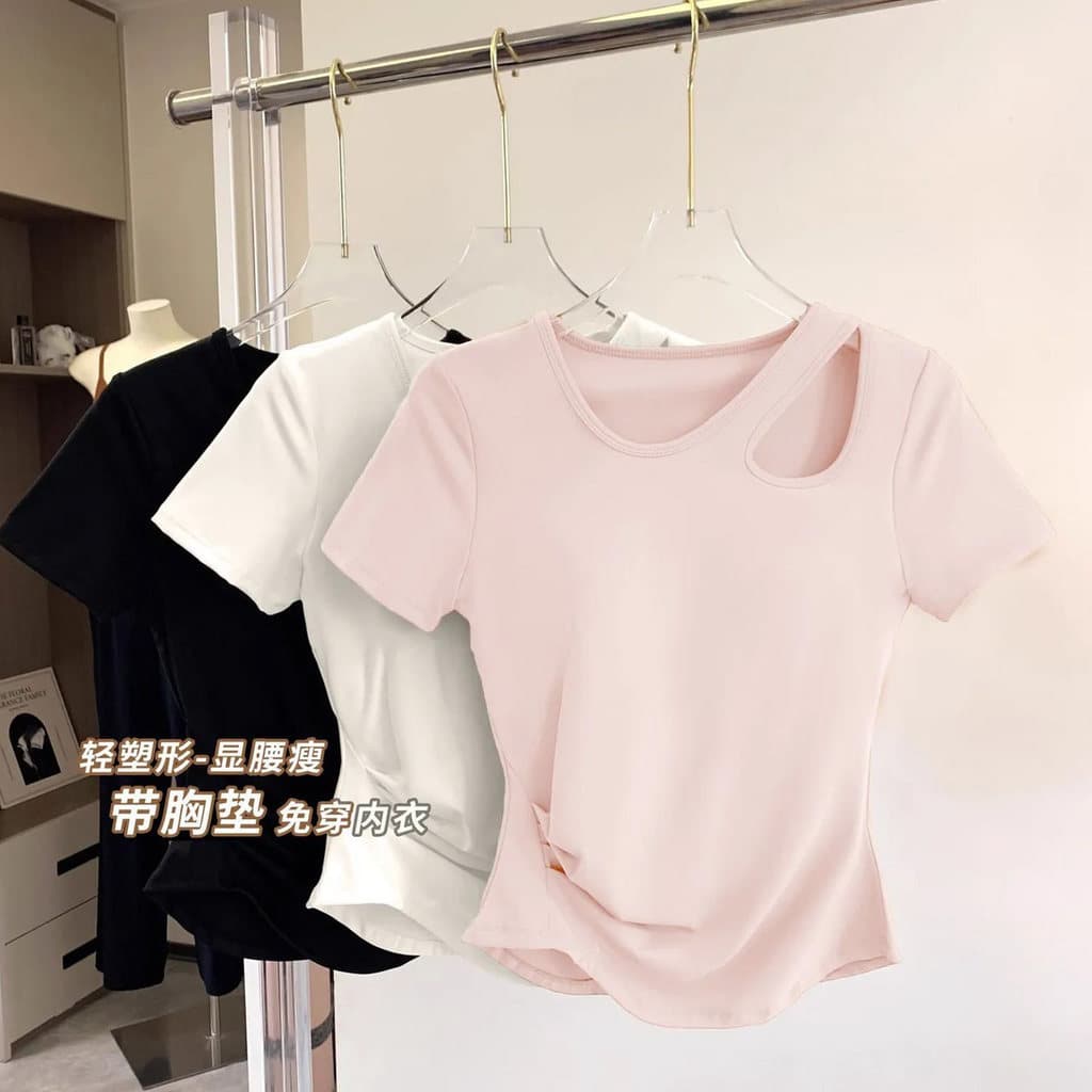 Com almofada no peito Camiseta de ioga de secagem rápida feminina Slim fit manga curta