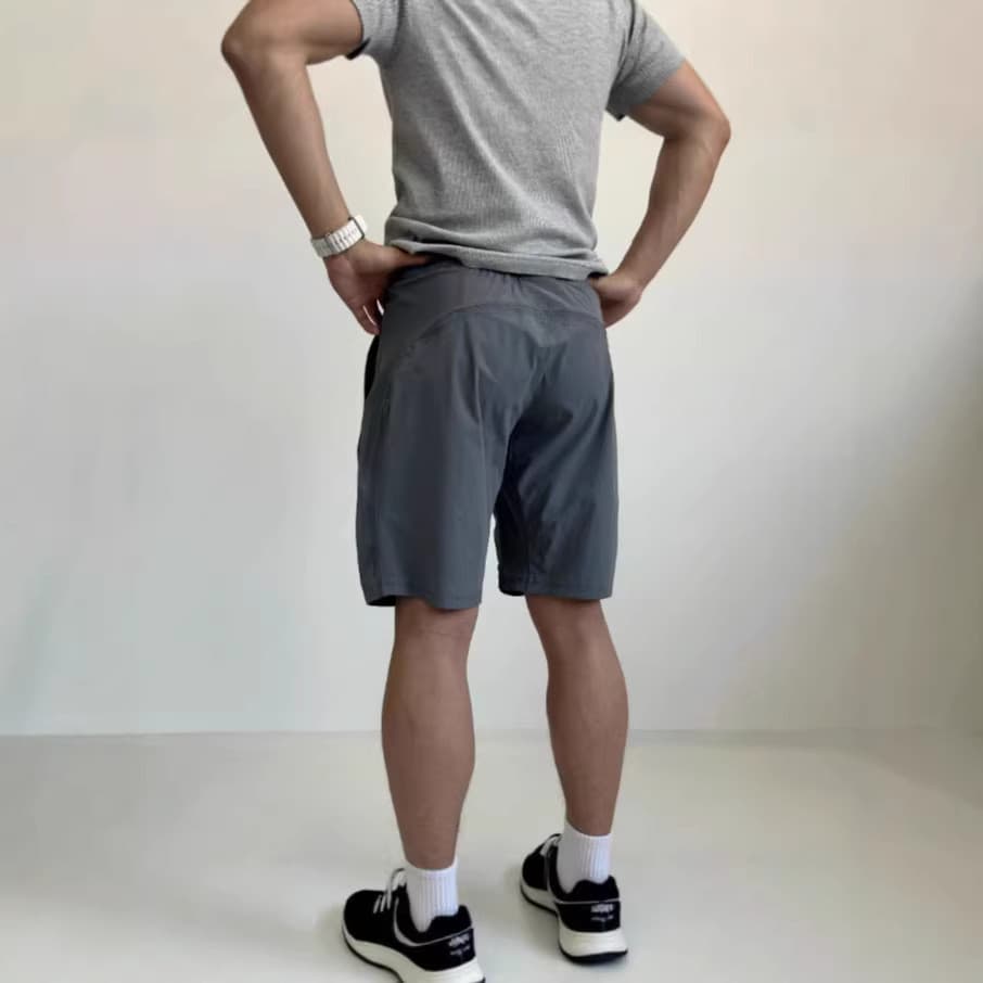 Shorts masculinos de secagem rápida e resfriamento, shorts esportivos de cor sólida para o verão, shorts de treino e cor