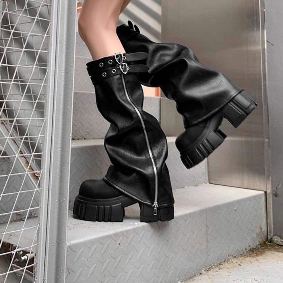 9cm calças de sola grossa botas pequenas botas de couro aumentado menina quente dois Wear de salto alto motocicleta Mart