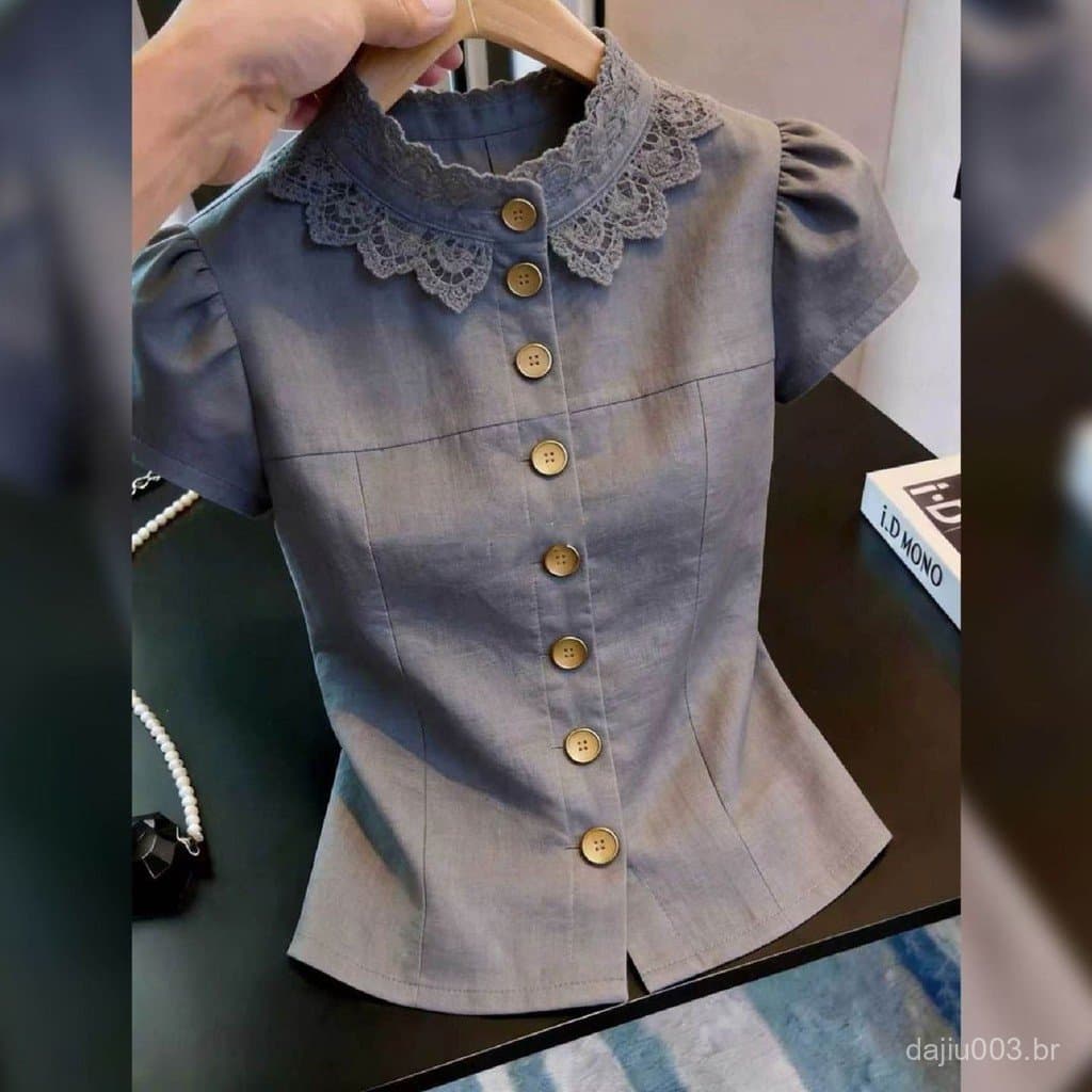 ⭐ ⭐ Nova camisa de verão com design francês, gola alta de renda cinza, única, bonita e super estilosa para mulheres. ⭐ ⭐