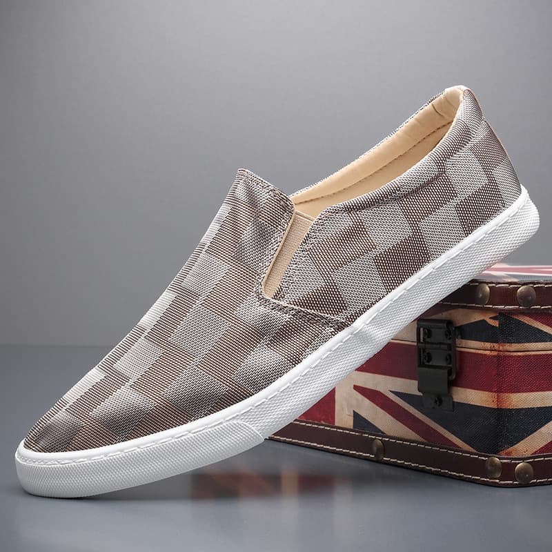 Sapatos de lona sapatos masculinos verão novo estilo respirável estilo fino gelo seda preguiçoso um Pedal velho pequim m