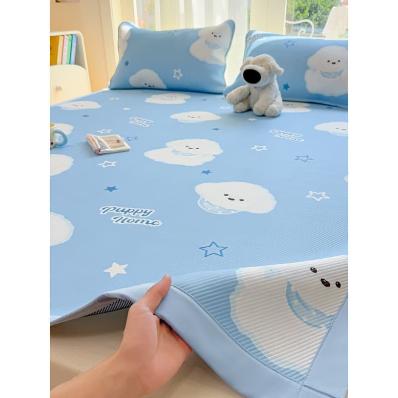 Desenhos animados Ice Doudou Cool Mat Conjunto de três peças Tapete de seda gelada de verão Tapete de ar condicionado fr