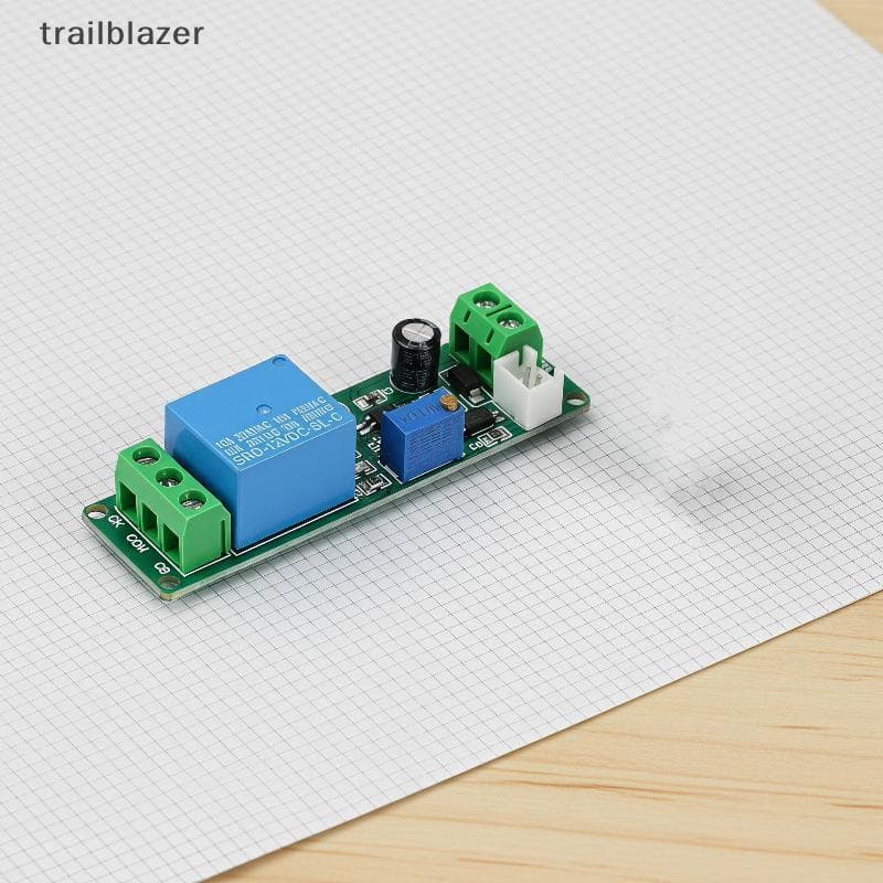Interruptor De Atraso Ajustável De 1-10 Segundos DC 5-12V Módulo De Temporizador Para Projetos DIY Amadores Eletrônicos