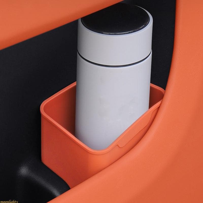 Lixeira De Carro Luar Com Clipe No Design Interior Automotivo