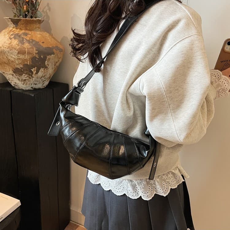 Saco único saco do mensageiro ombro cem novo estilo bolinho saco quente pode chifres este ano jogo Commuter Super Casual