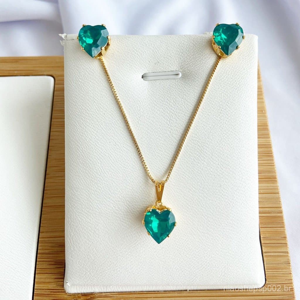 Colar e Brinco Coração Zircônia Esmeralda Banhado A Ouro 18k Antialérgico
