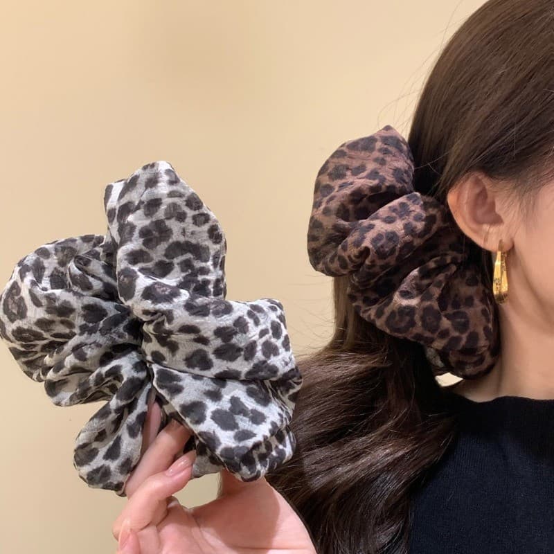 Moouga/Retro Leopard Print Plissado Banana Clipe Novo Estilo High-End Temperamento Braçadeira Acessórios para Cabelo