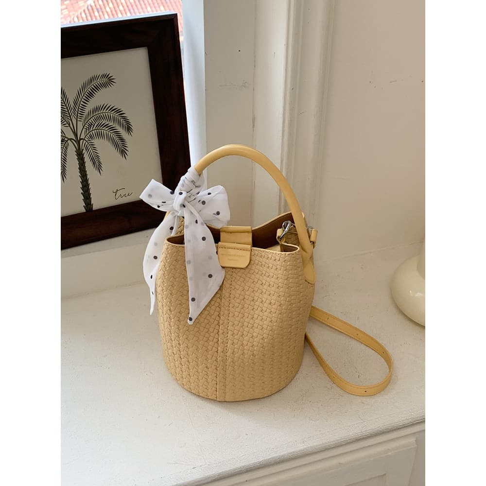 Bolsa bolsa feminina Bolsa balde tecida à mão feminina 2026 novo estilo nicho Design bolsa estilo preguiçoso bolsa mensa