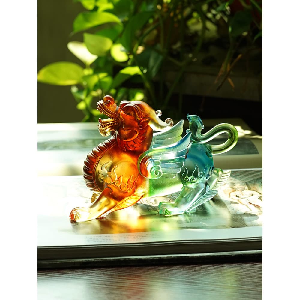 2025 ano da cobra mascote vidro colorido voando Overlord Pixiu ornamentos casa da cidade sorte masculino feminino par Ho