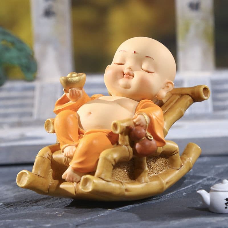 [6233 pessoas coletaram] Novo ornamento de poltrona reclinável Little Maitreya, decoração de mesa para sala de chá em es