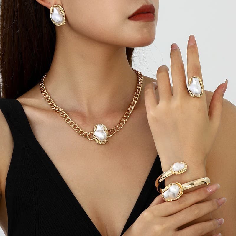 Europeu americano Cross-Border na moda venda quente em forma especial conjunto de pérolas Retro luxo moda elegante colar