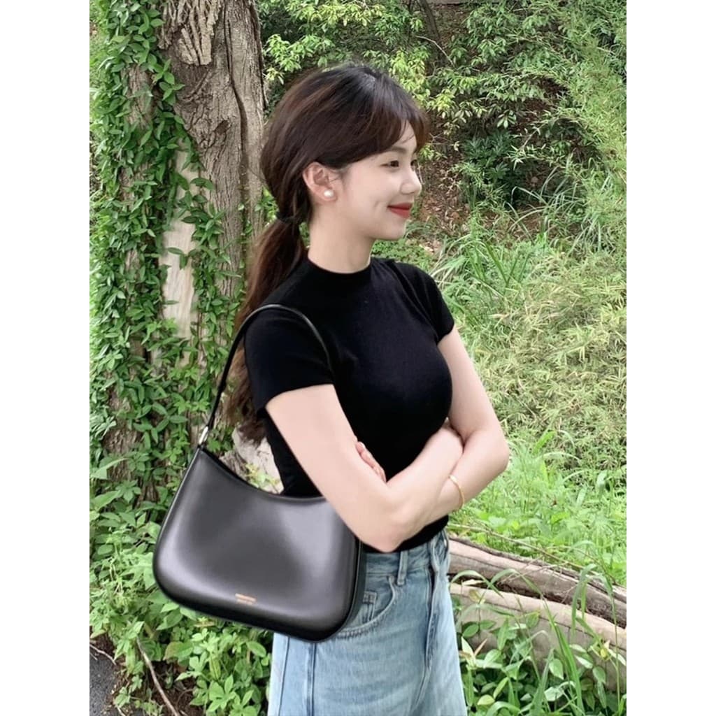 Francês preto gelo seda malha frente ombro manga curta camiseta feminina verão fino-ajuste High-End nicho Design estilo