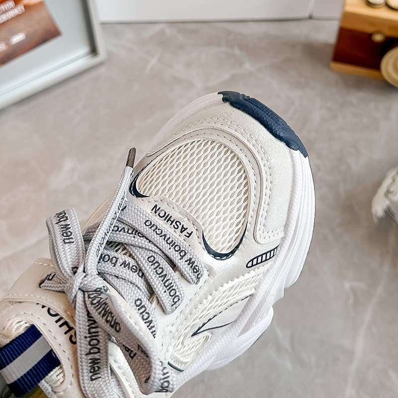 2026 outono novo estilo meninas papai sapatos All-Match Casual médio grande crianças moda correndo sapatos esportivos