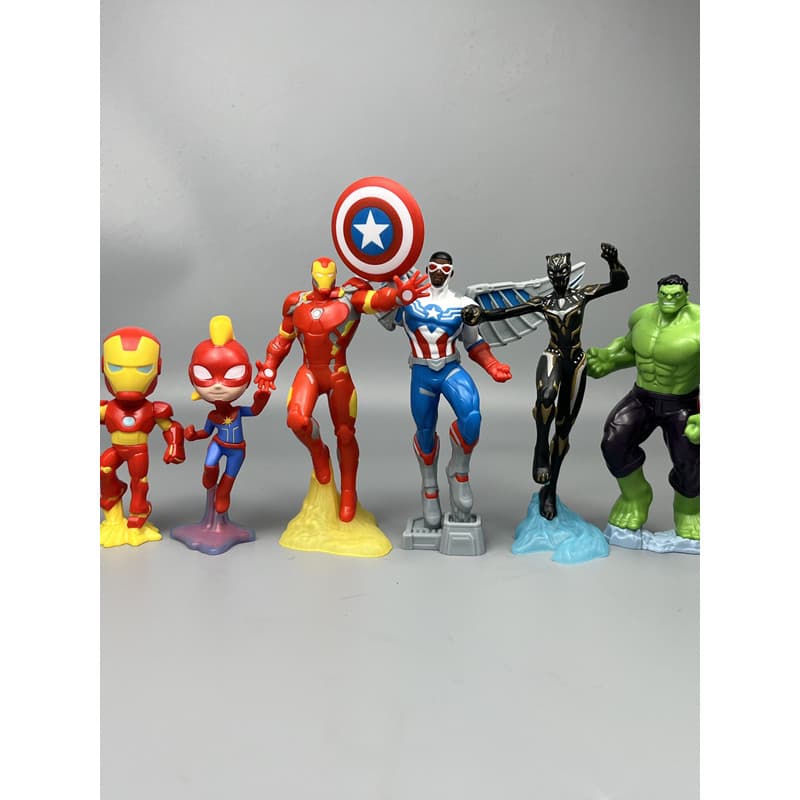 Marvel Heroes Montado Boneca Modelo Jogar Decoração Homem de Ferro Capitão Marvel